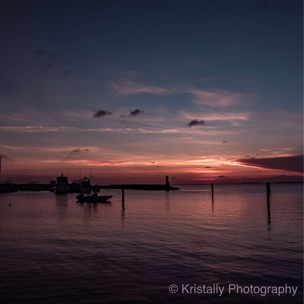 Sunset over the water in florida keys
☎️ +1 (954) 326 7969
📧 jose@gotokeys.com
Also available on #Airbnb or #VRBO
#vacation #gotokeys #privaterental #home #Floridakeys #islamorada #rent #travel #familyvacation #grouptrip #familyreunion #stay